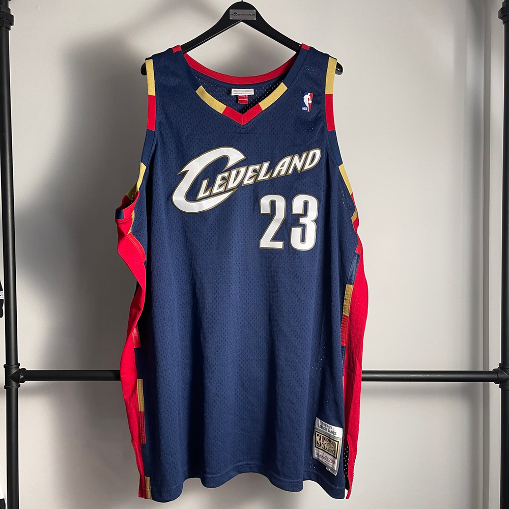 Men's Mitchell & Ness Cleveland Cavaliers James Jersey size 4XLT